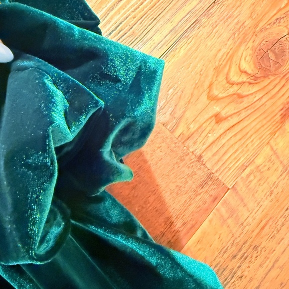 Charlie Holiday Women's Deep Green Velvet Blazer - Picture 11 of 11